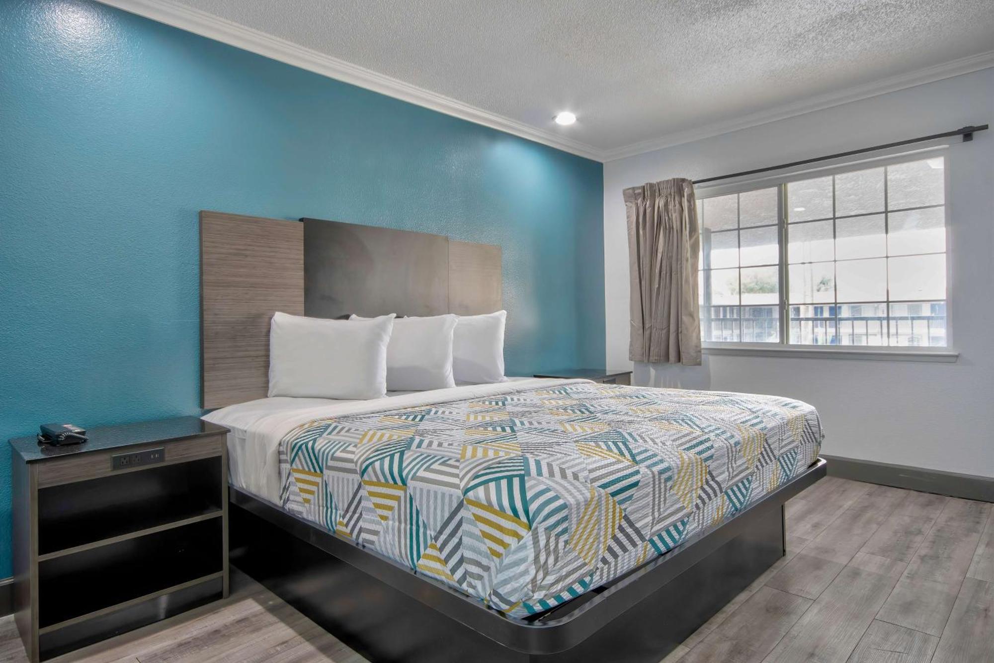 Studio 6 Suites San Bernardino, Ca Exterior photo
