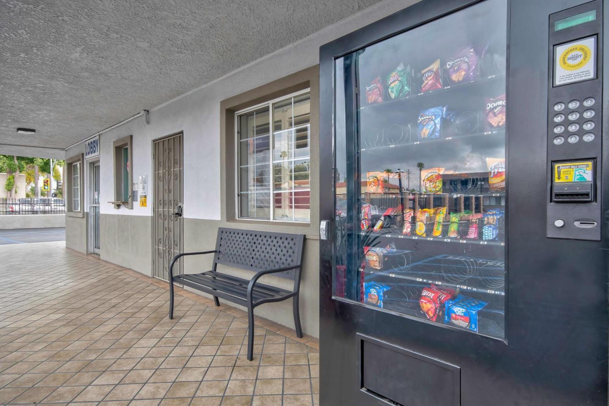 Studio 6 Suites San Bernardino, Ca Exterior photo